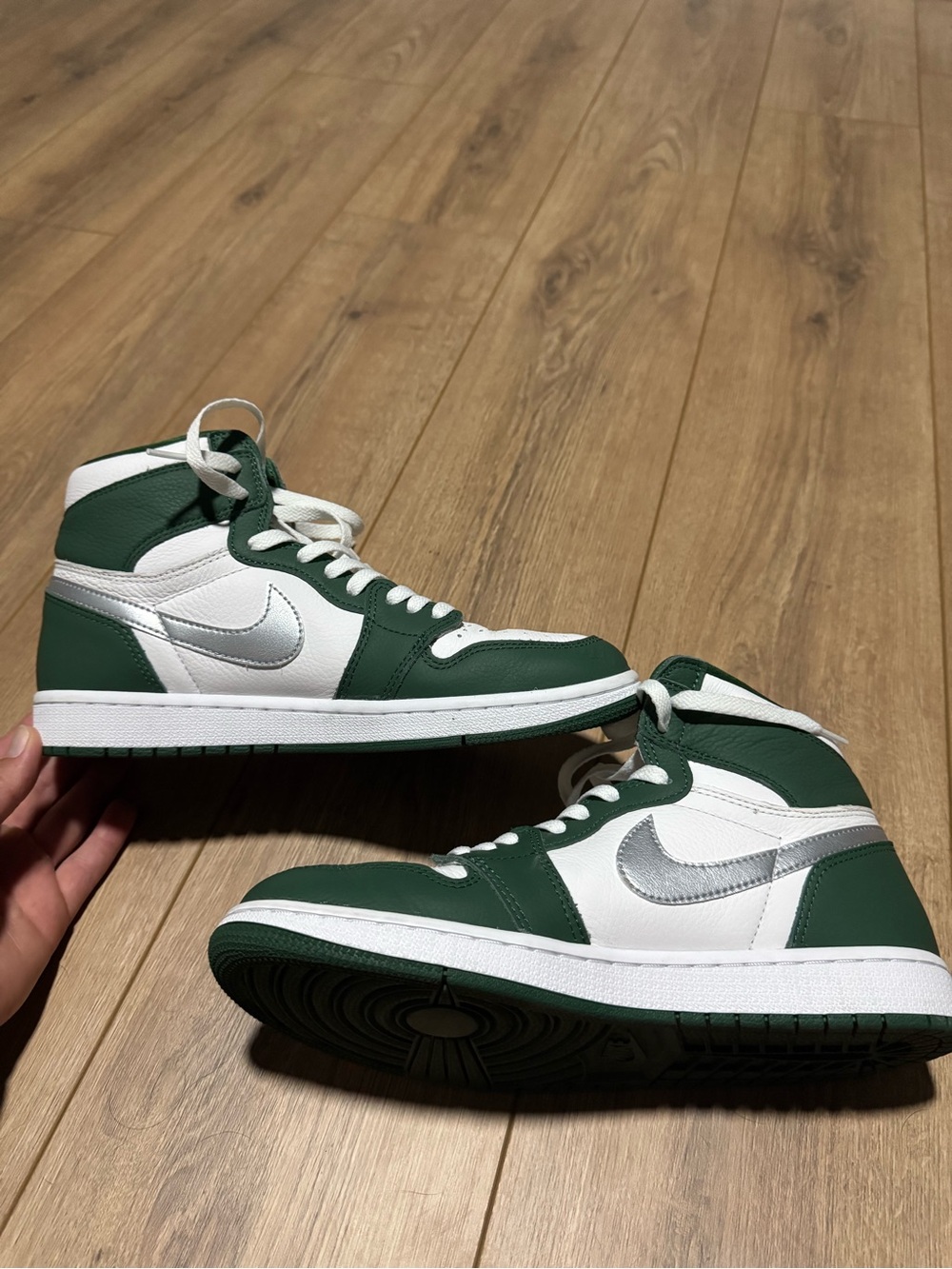 Nike Men’s High Top Sneakers White Green Silver